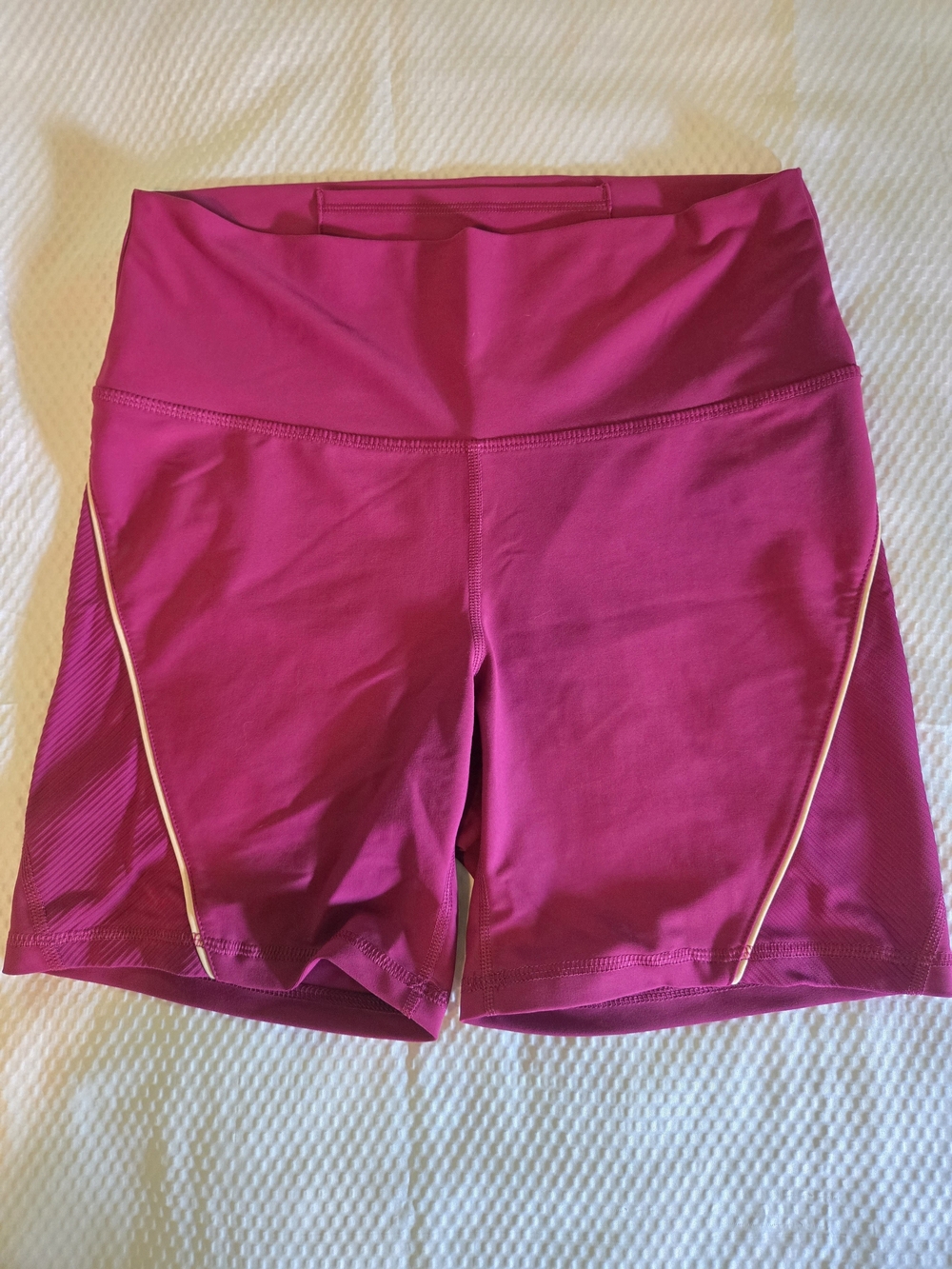 Old Navy Women’s Bike Shorts — Bright Magenta with Cream Piping. Size L